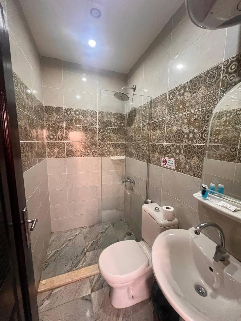 City Pyramids Inn Kafret el-Gabal Εξωτερικό φωτογραφία